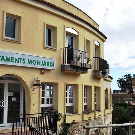 Apartaments Ar Enjoy Monjardi Льорет-де-Мар Экстерьер фото