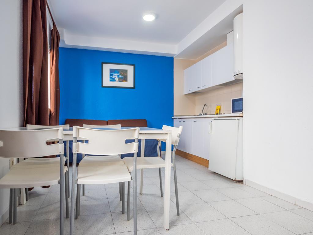 Apartaments Ar Enjoy Monjardi Льорет-де-Мар Экстерьер фото