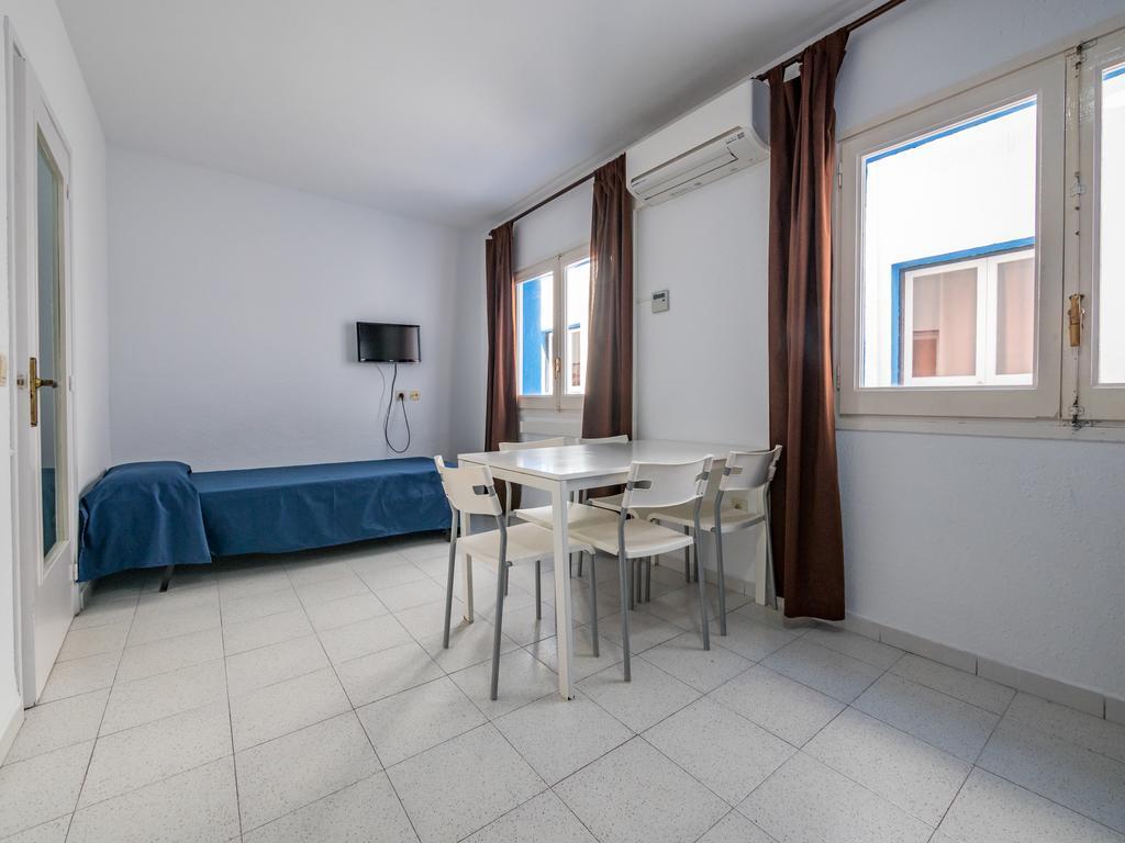 Apartaments Ar Enjoy Monjardi Льорет-де-Мар Экстерьер фото