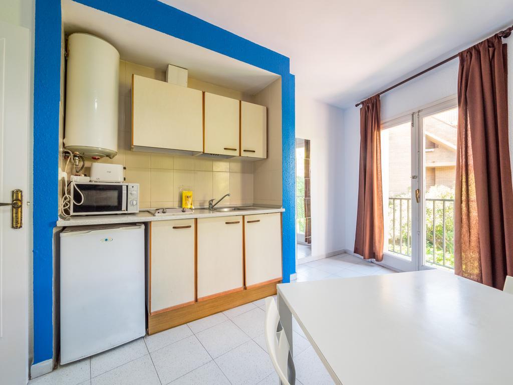 Apartaments Ar Enjoy Monjardi Льорет-де-Мар Экстерьер фото