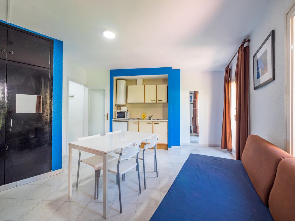 Apartaments Ar Enjoy Monjardi Льорет-де-Мар Экстерьер фото